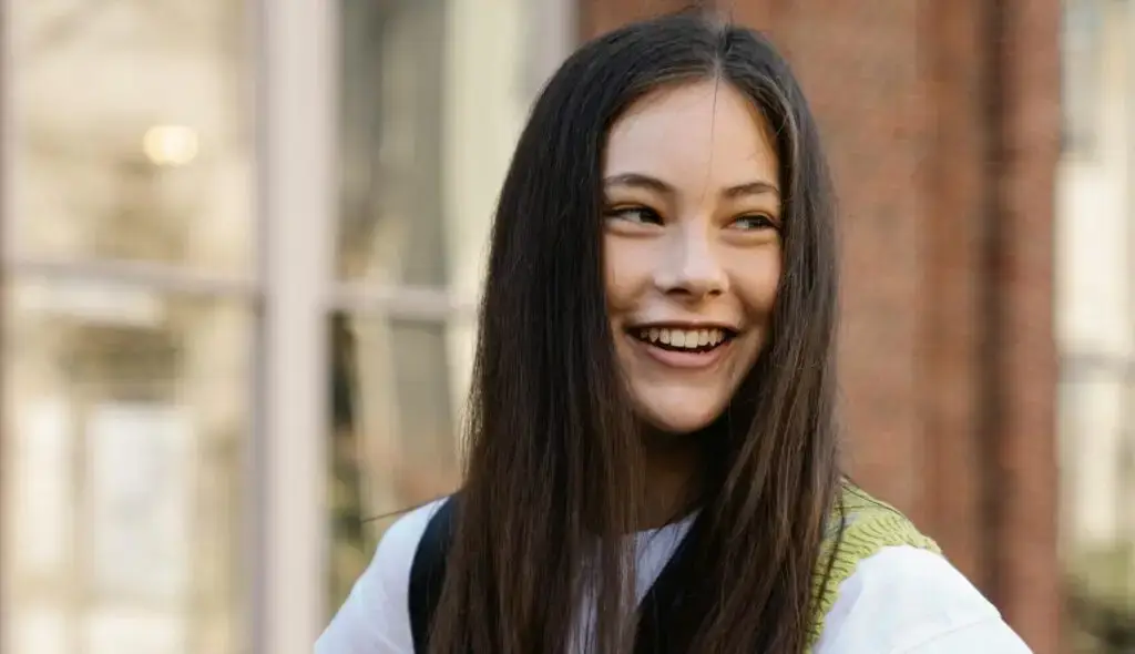 Teen-outside-happy